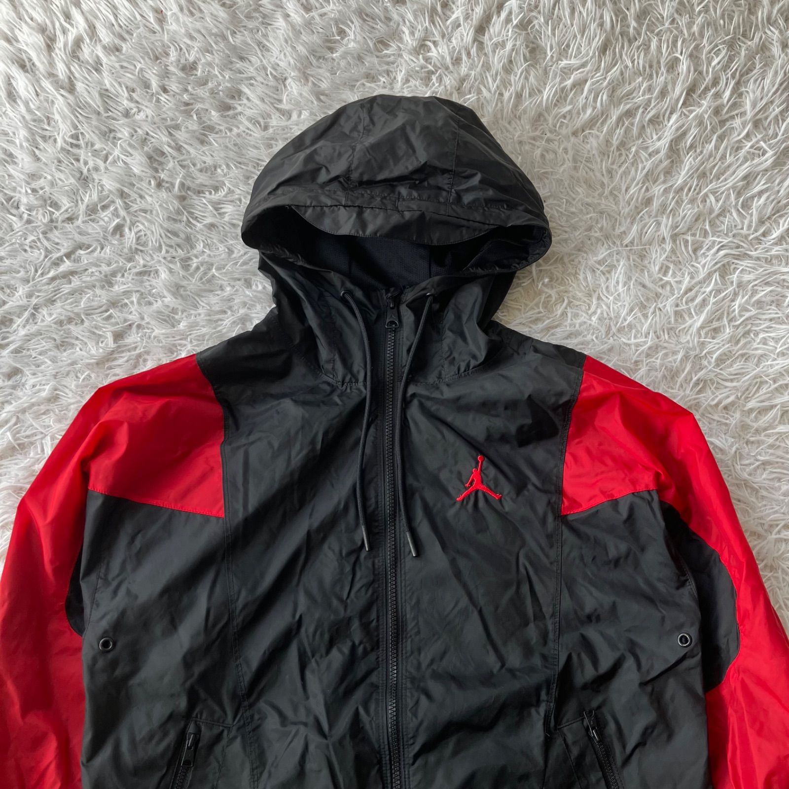 状態良 ジョーダン ナイロンジャケット ブラック ウインドブレーカー 状態良 ジョーダン ナイロンジャケット ブラック ウインドブレーカー