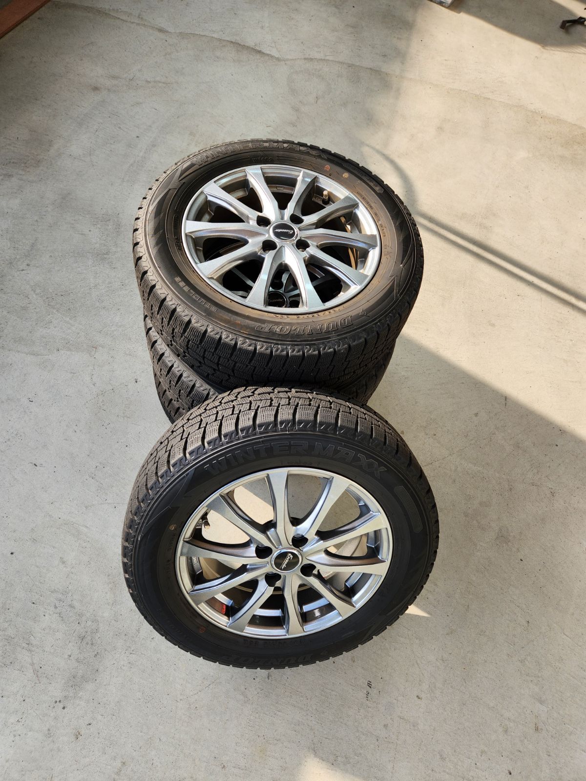 185 65 R 15 88 Q スタッドレスタイヤ ダンロップ WM 02 アルミホイールセット