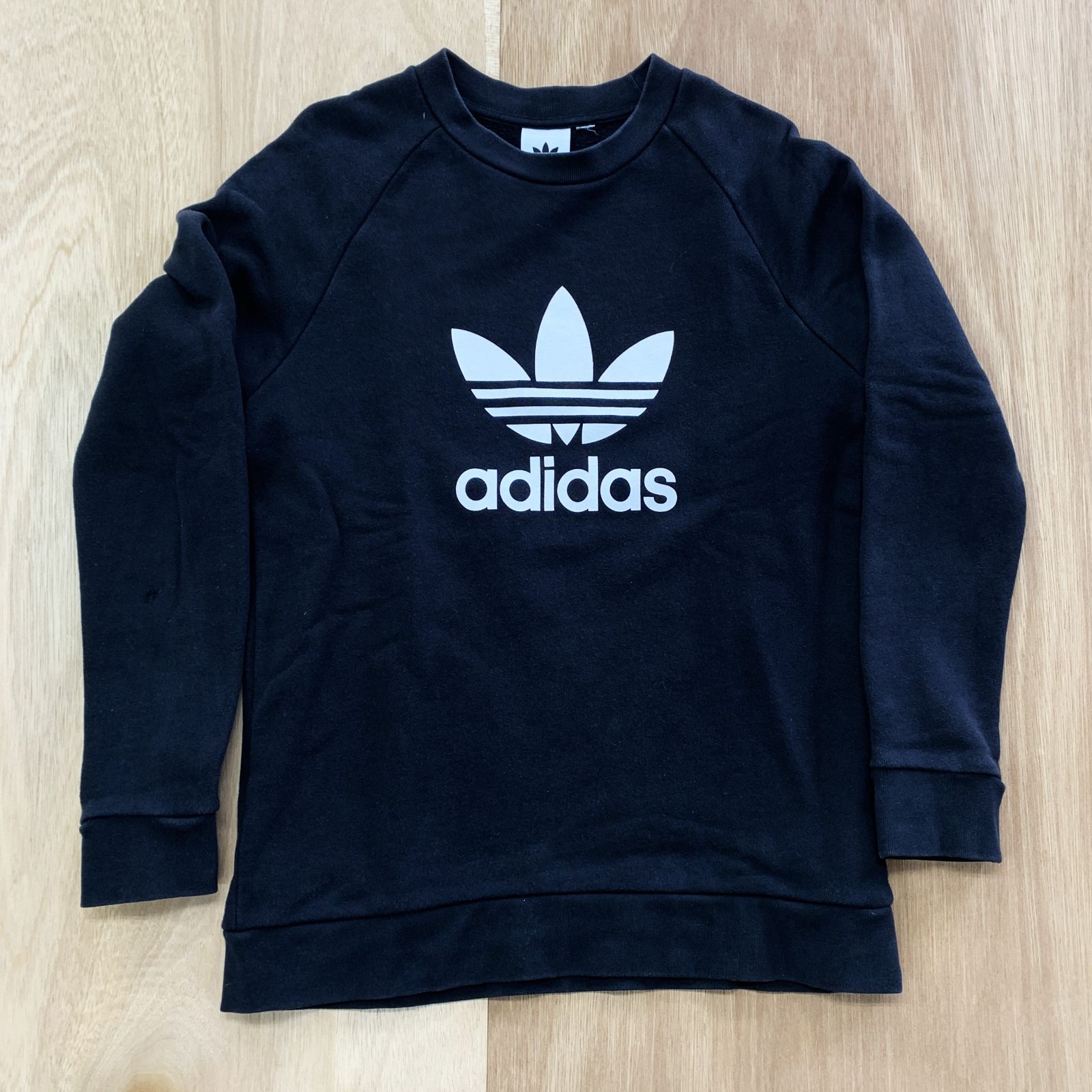 adidas Originals／アディダス】トレフォイルロゴ スウェット 黒 