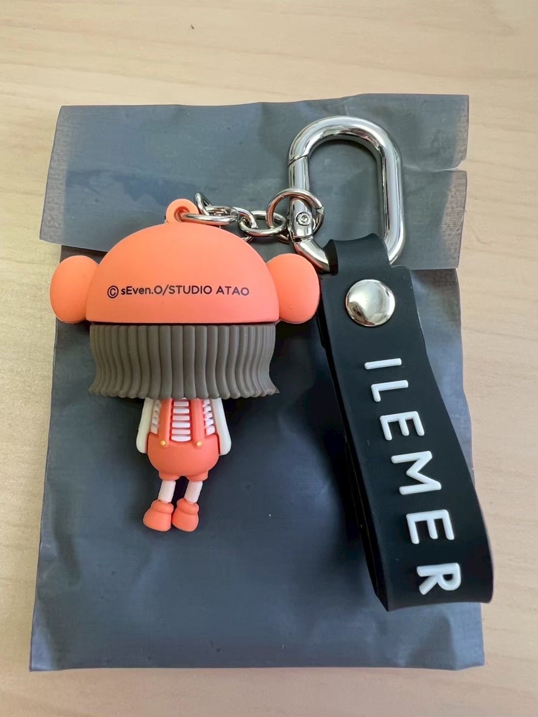 新品未使用】イルメール ハッピーチャーム サプライズ キーホルダー