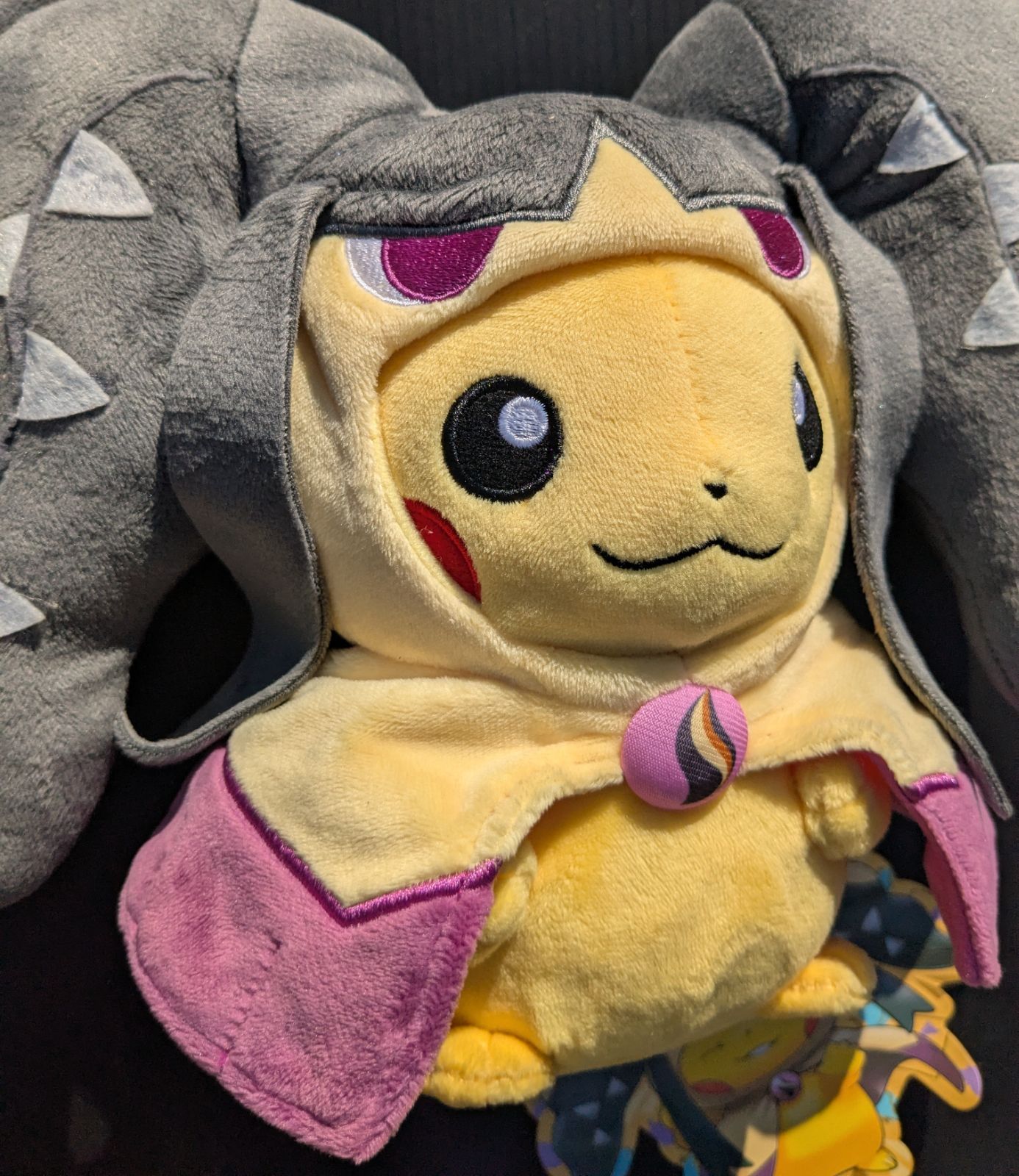 メガクチートのポンチョを着たピカチュウ #ピカチュウ #ぬいぐるみ