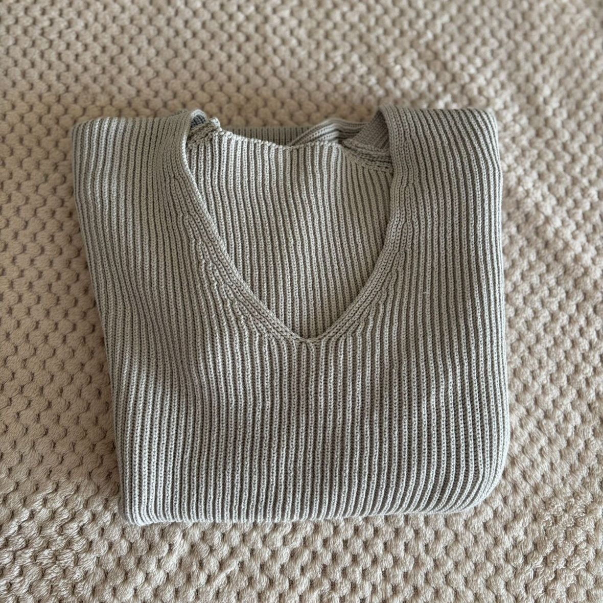 美品/定価3.3万】MUSE ドゥーズィエムクラス Code Lily Vネックプル