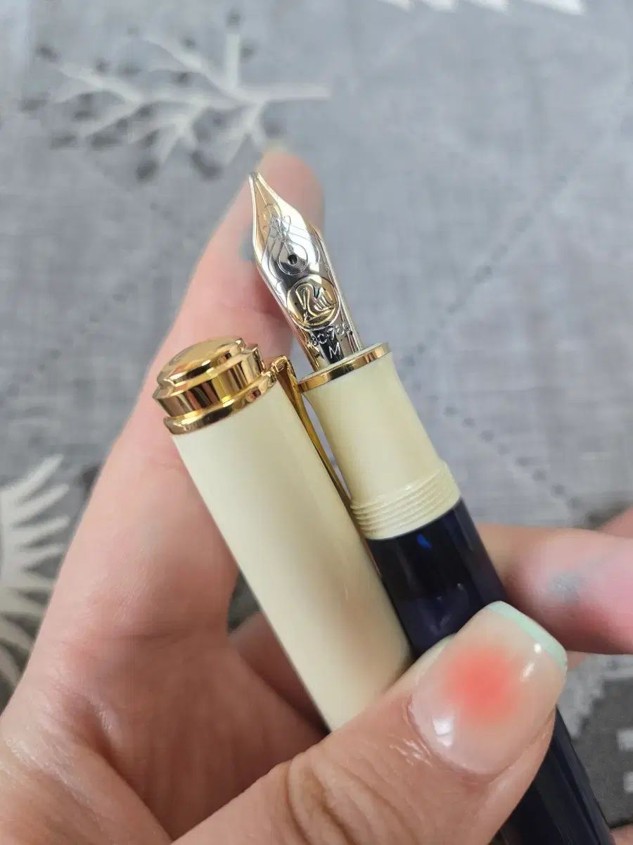 ペリカン M 800 クリームブルー Mニブ 万年筆