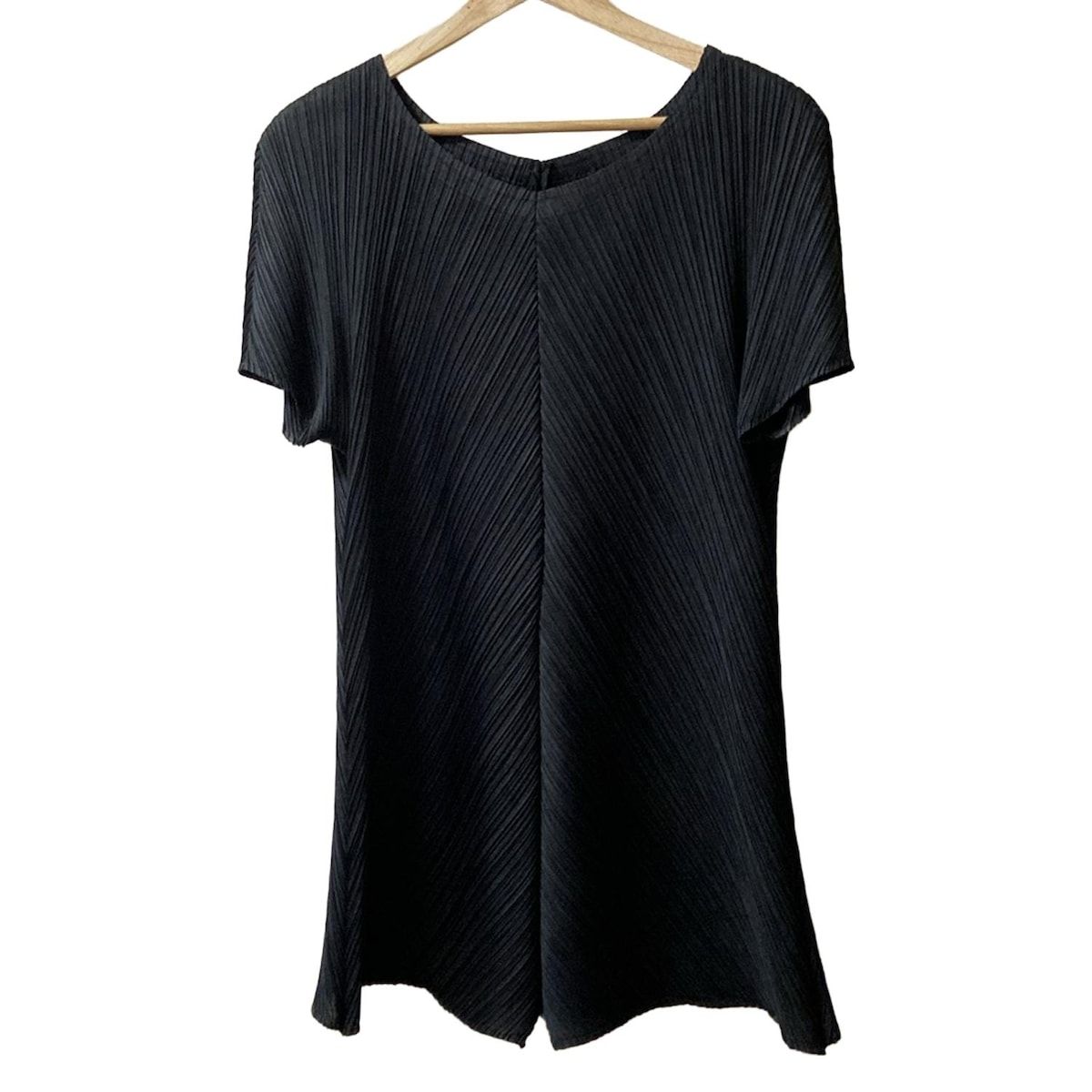 PLEATS PLEASE プリーツプリーズ ワンピース サイズ3 L レディース - 黒 クルーネック 半袖 ひざ丈