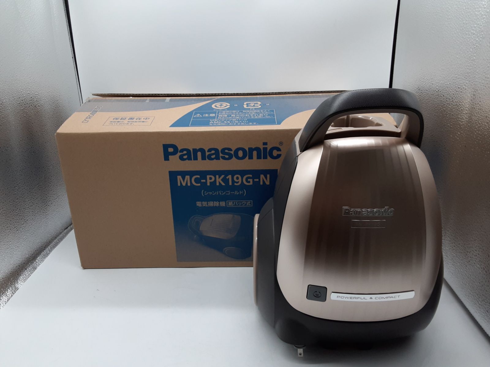 2018年製 Panasonic パナソニック 電気掃除機 掃除機 MC PK 19 G N