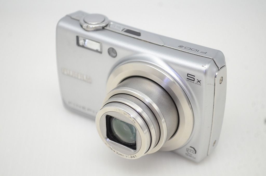 FUJIFILM フジフィルム FinePix F100fd コンパクトデジタルカメラ
