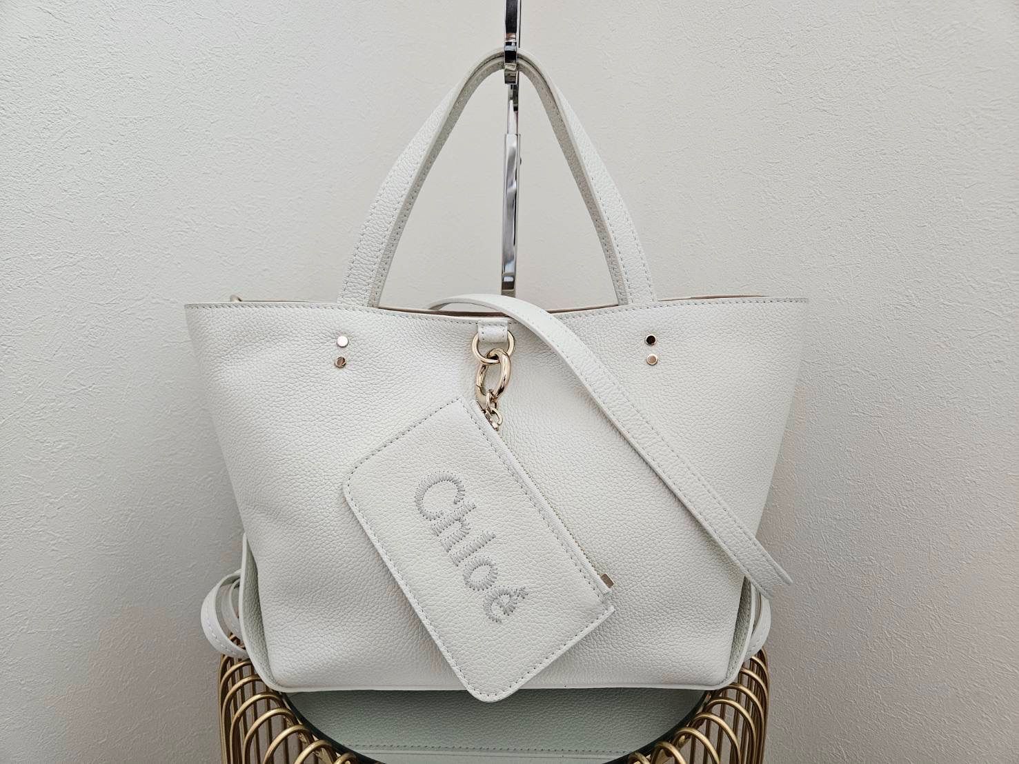 Chloé クロエ ホワイト レザートートバッグ ポーチ付き - メルカリ