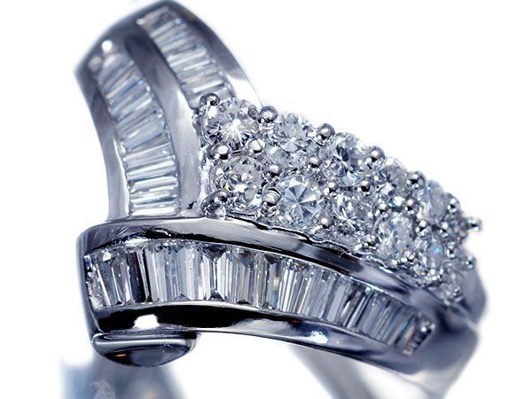 ジュエリー極】超豪華V字デザイン！2カット上質天然ダイヤモンド1.00