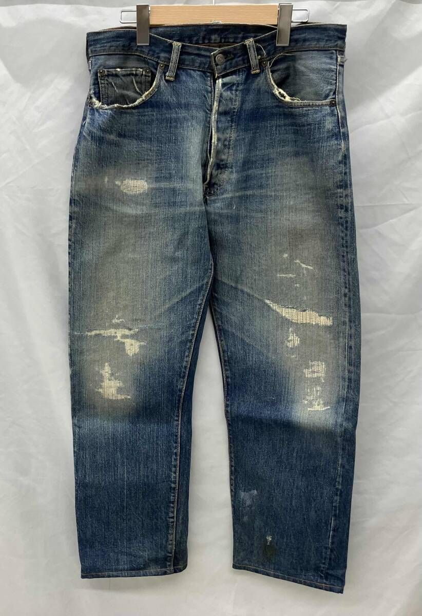 LEVI´S /リーバイス/ジーンズボタン裏4/60s／タイプA