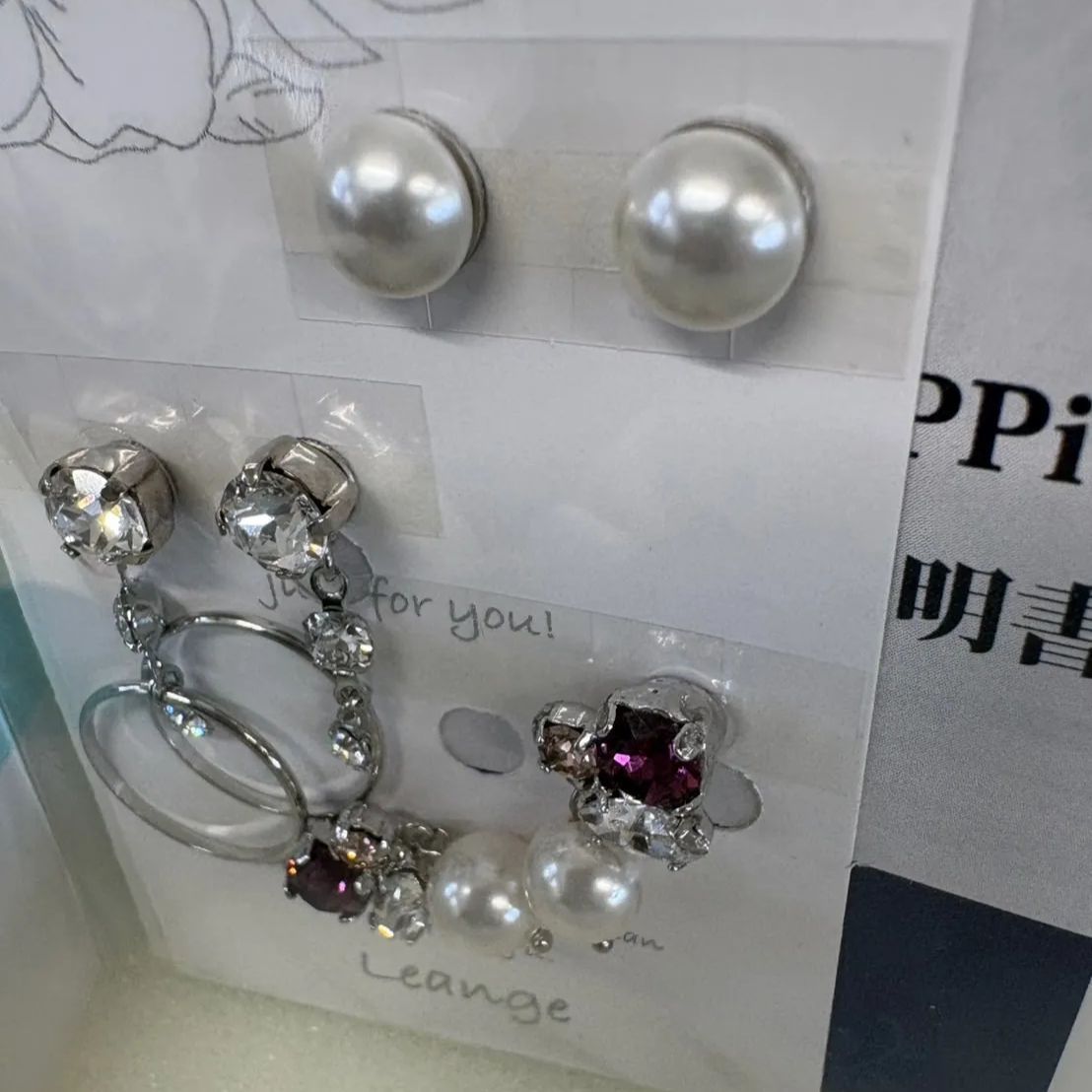 F-015-206 未使用 Leange 貼るだけピアス PiPPiスワロ