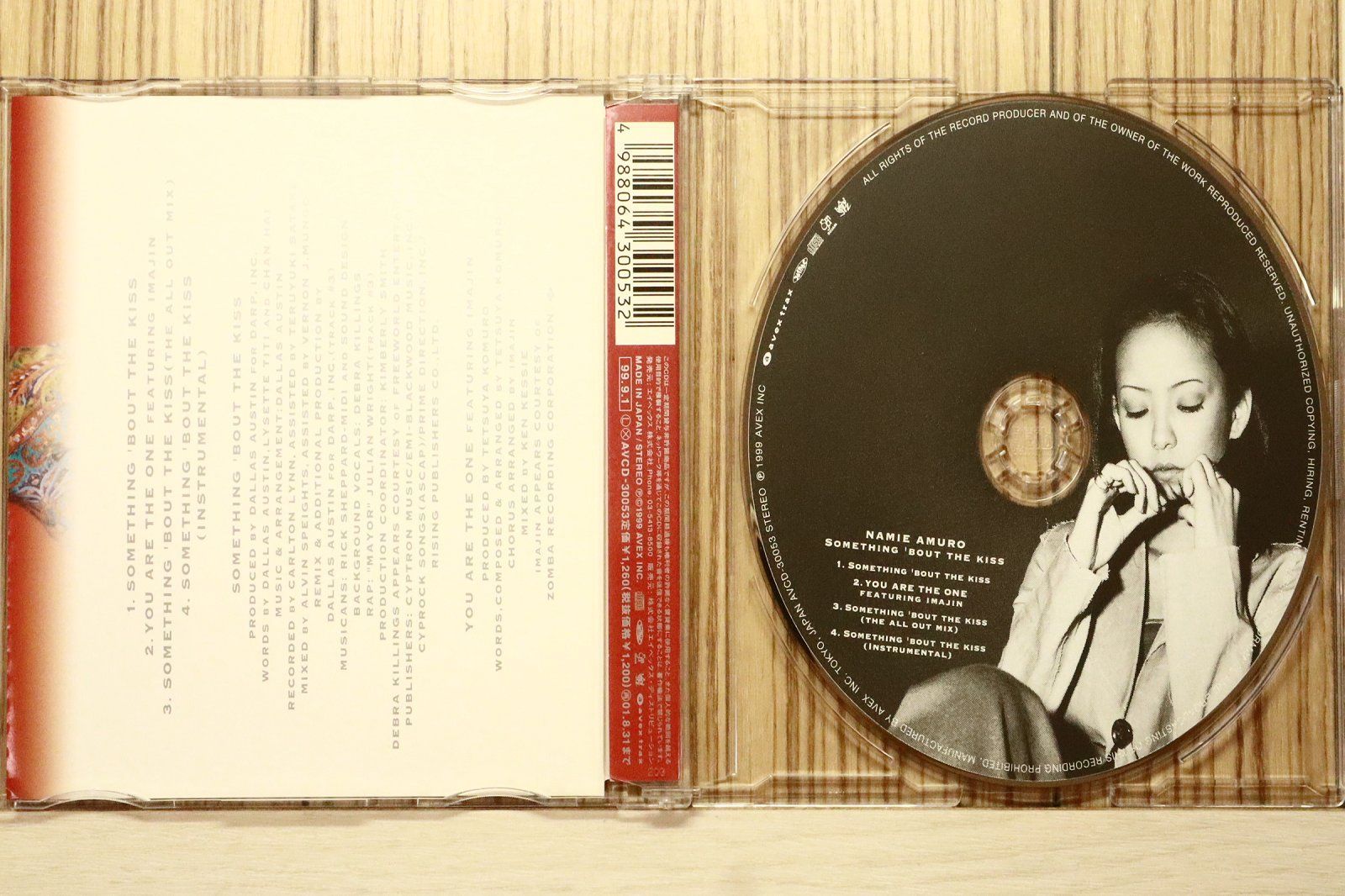 国内盤CD☆安室奈美恵/Namie Amuro□ SOMETHING 'BOUT THE KISS