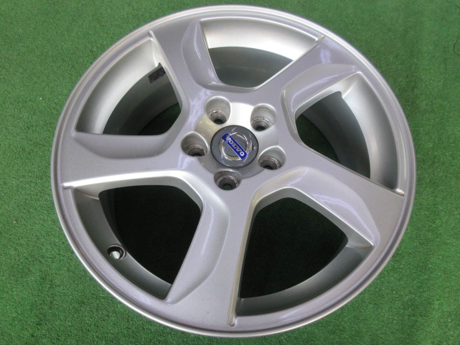  ボルボ Ｖ６０ ホイール 7 J 17 5 H 108 50 スタッドレス用にいかがですか 17インチ ホイール
