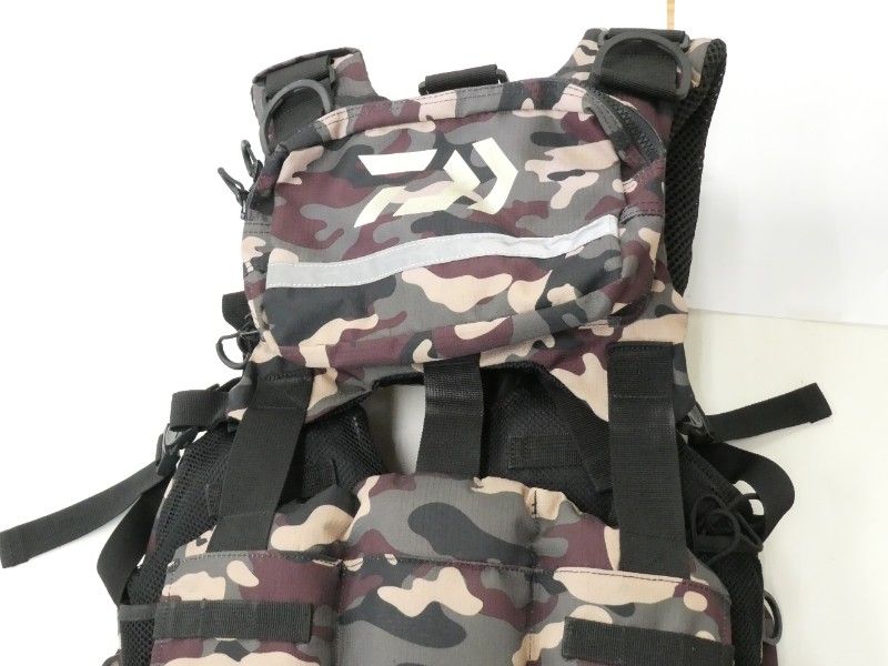 ダイワ ベンチクールゲームベスト3 (02-8204430002) - メルカリ