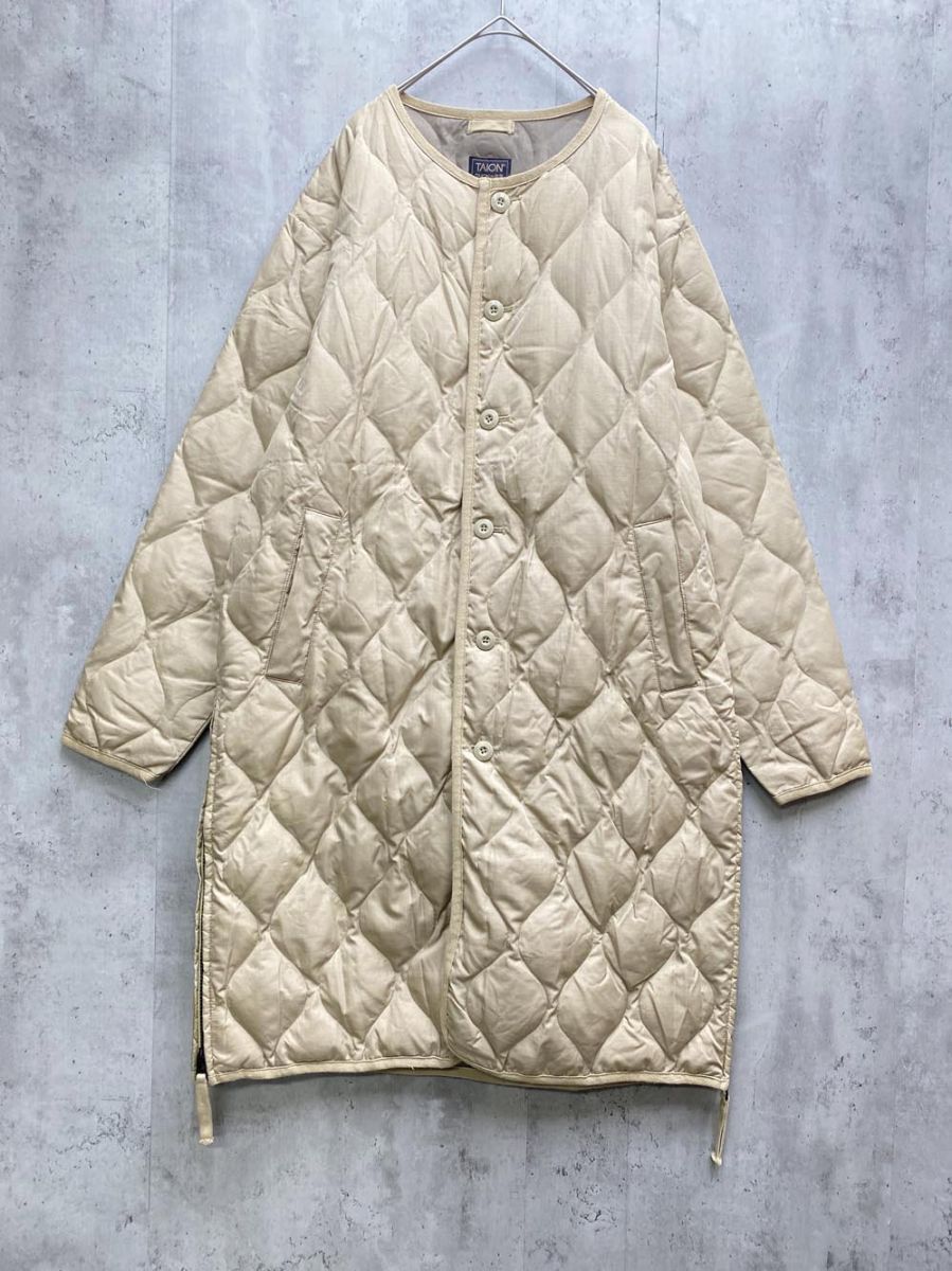 TAION タイオン ノーカラーパイピングキルティングダウン ロング