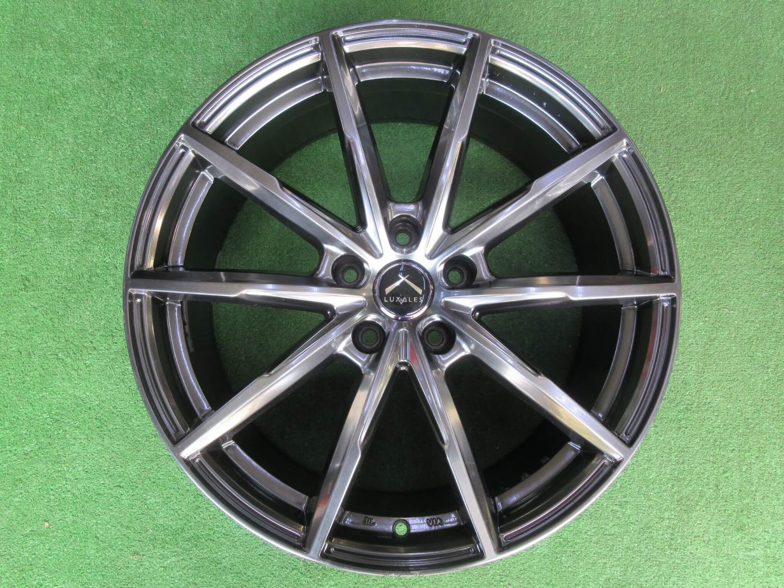 ︎✦︎専用︎✦︎ @@さま 〜8/2 エクストレイル系中古ホイール！ ラグザレス PW-X2 8J-19 5H114.3