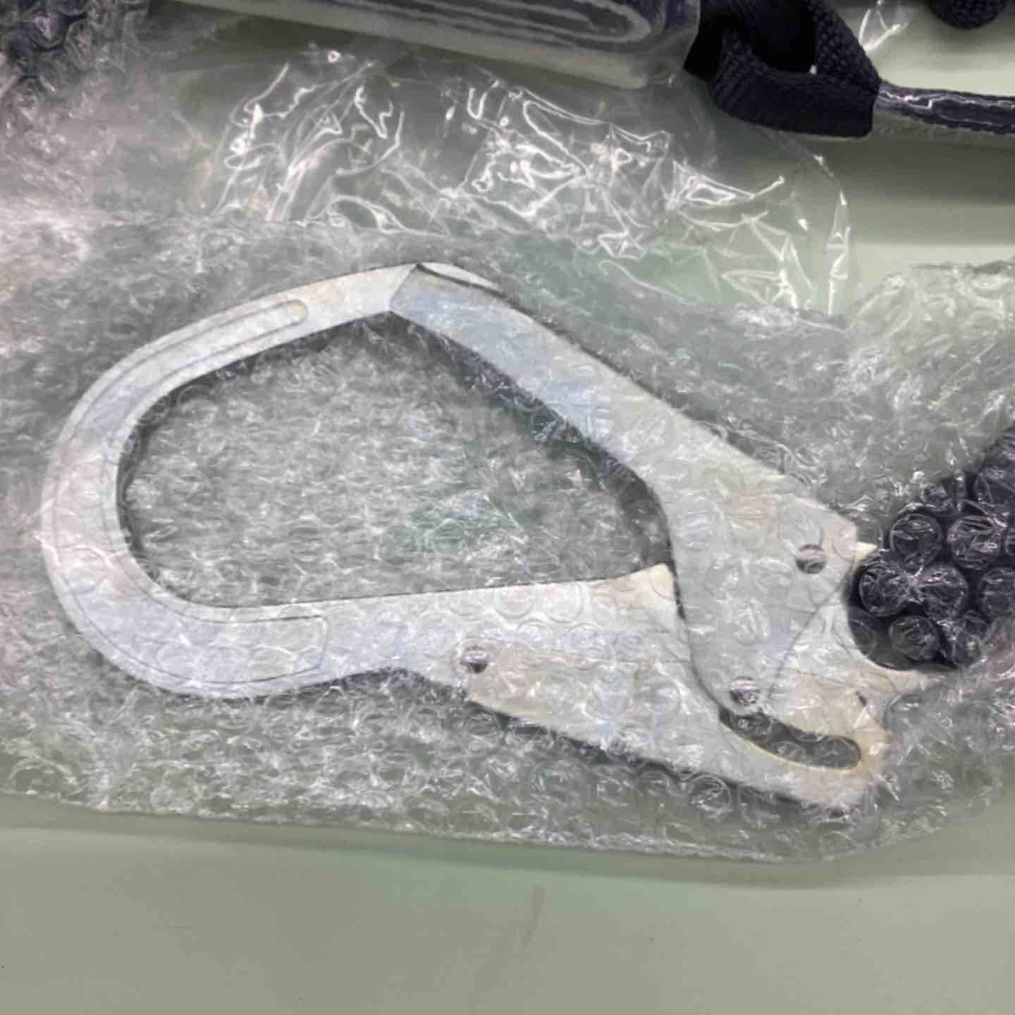 伸縮式ランヤードスイベル