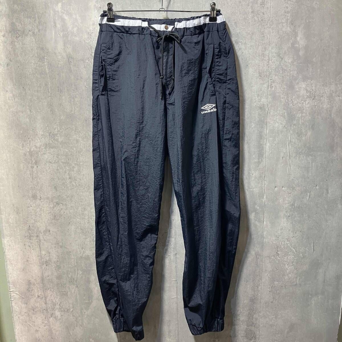 UMBROxBERPERxMTOR ナイロンイージーパンツ サイズL ネイビー アンブロ