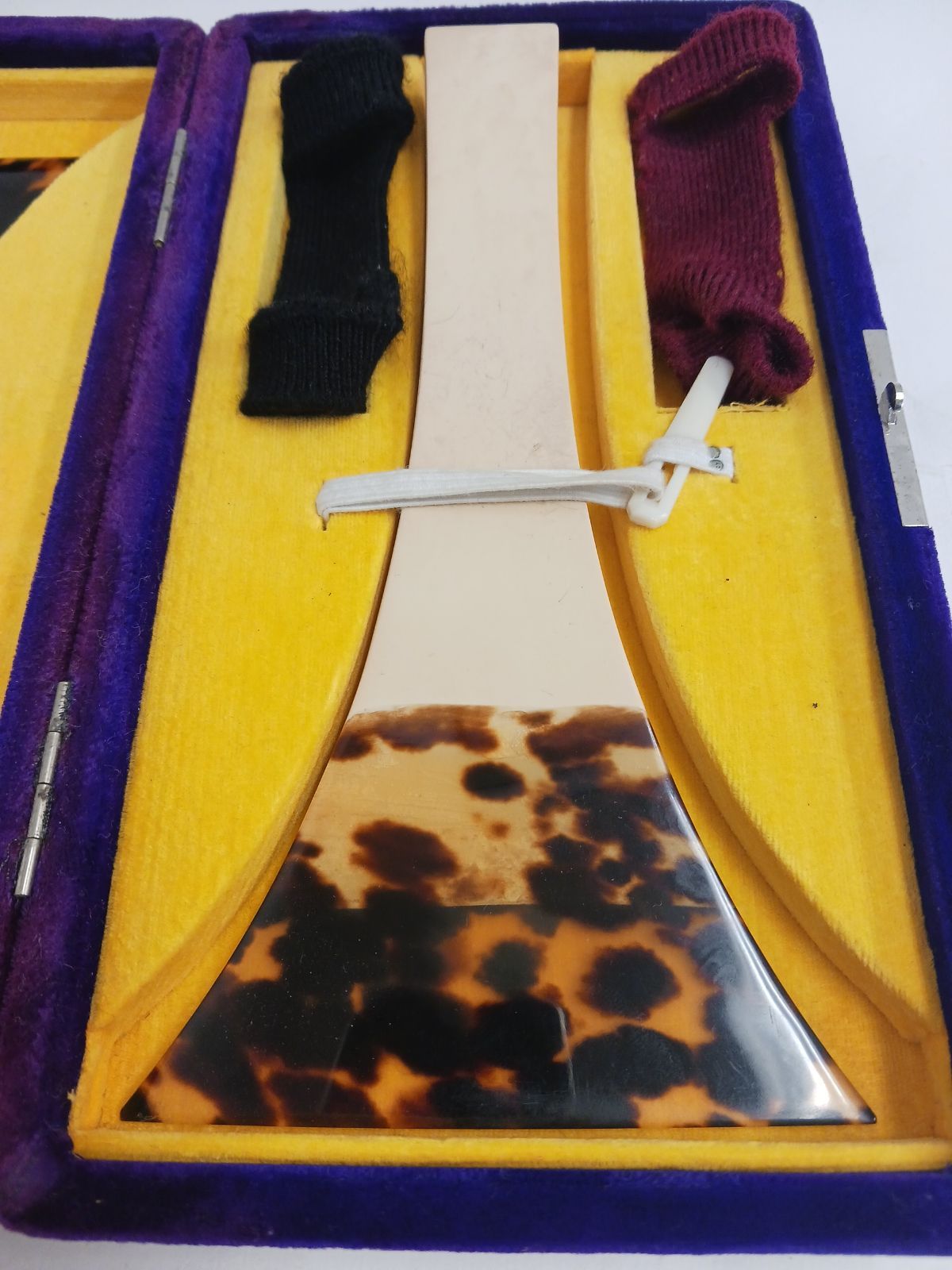 中古品】津軽三味線用 鼈甲バチ 三味線撥 1枚甲 プラスチック持ち手