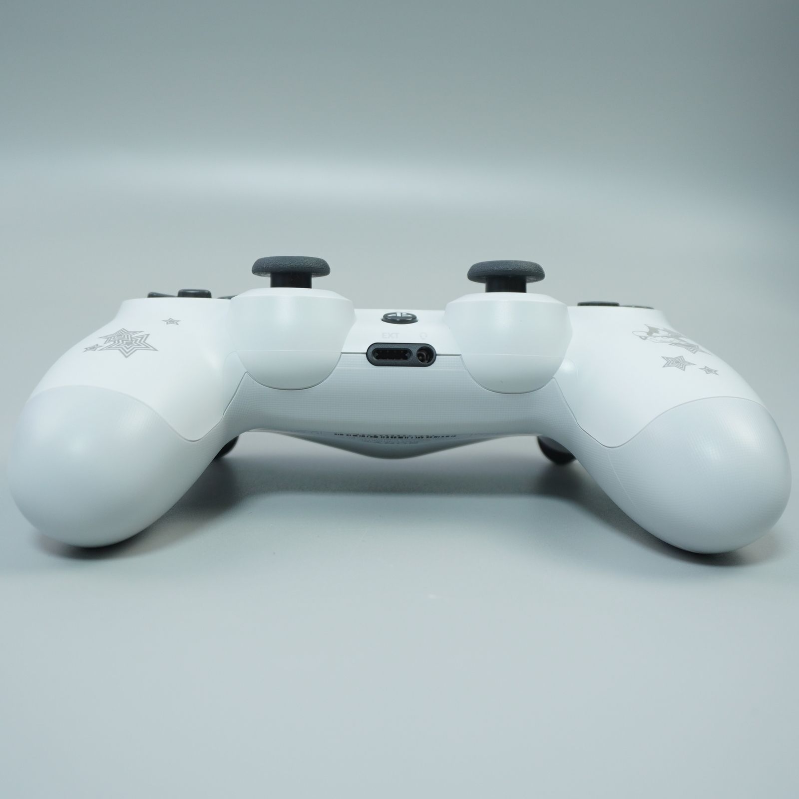 4 コントローラー