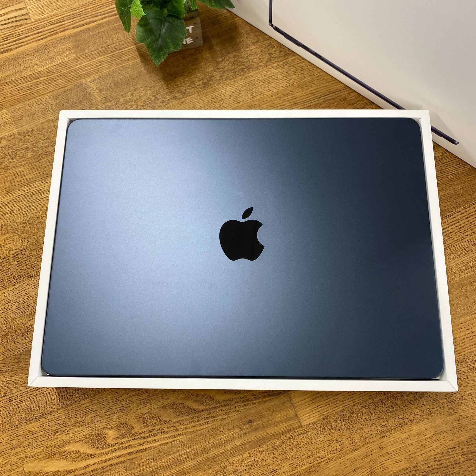 新品、未使用 MacBook Air 13インチ M4 チップ ミッドナイト 2025
