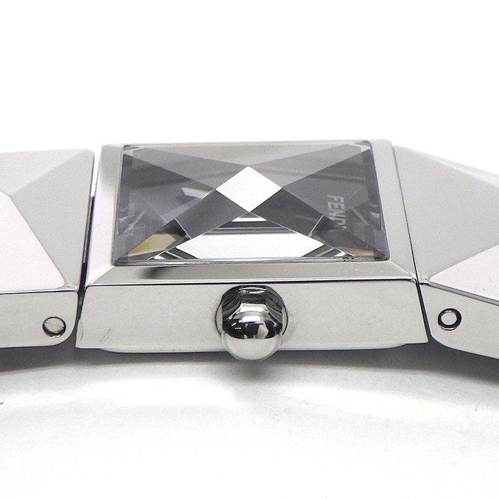 稼働品✨️FENDI 腕時計 クォーツ ピラミッド 4250L フェンディ FENDI 腕時計 ピラミッド バングルウォッチ 4250L スクエア