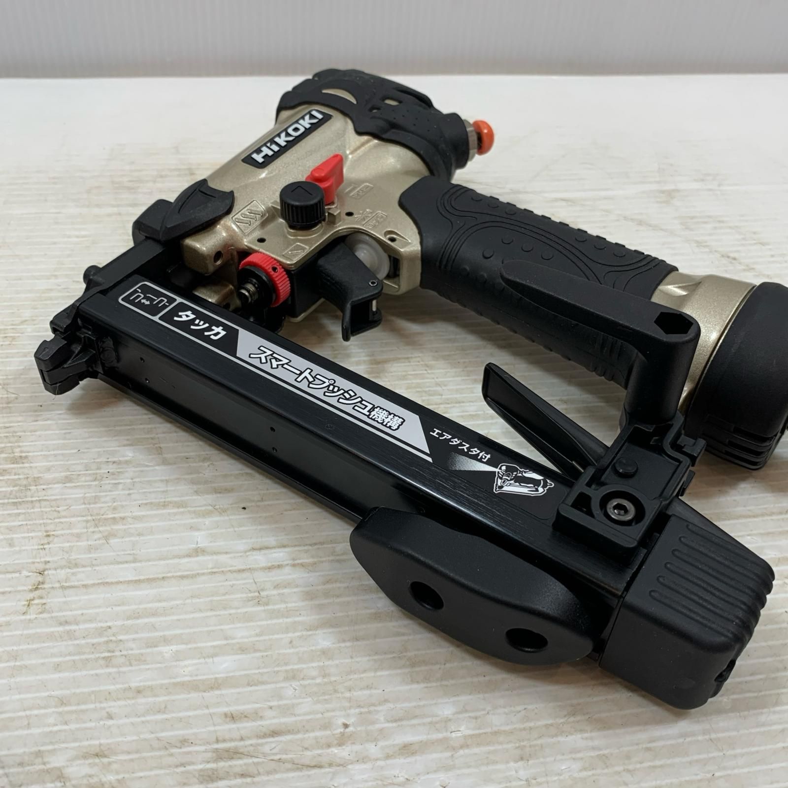  κκHiKOKI ハイコーキ エアツール エアタッカ 常圧 Q 890005 N 2504 MB シャンパンゴールド エアータッカー エアーツール