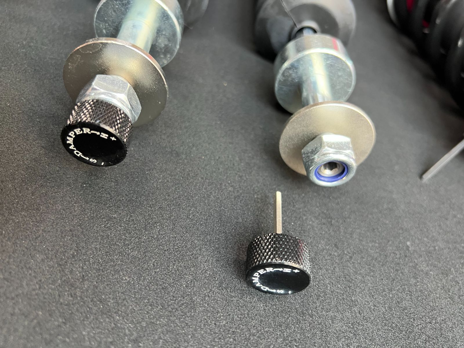 ☆新品☆送料無料！ ホンダ N BOX カスタム エヌボックス プラス 減衰