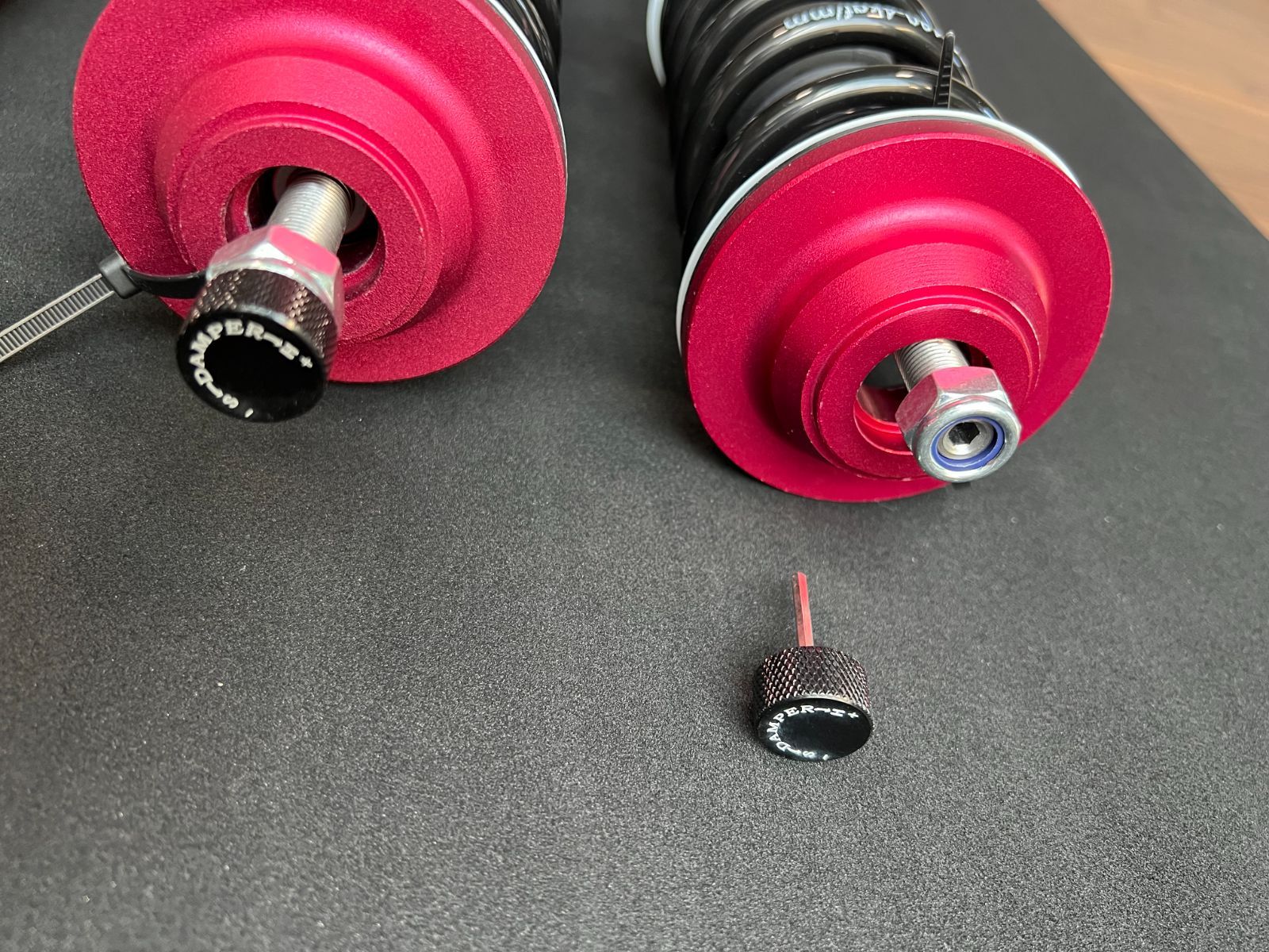 ☆新品☆送料無料！ ホンダ N BOX カスタム エヌボックス プラス 減衰