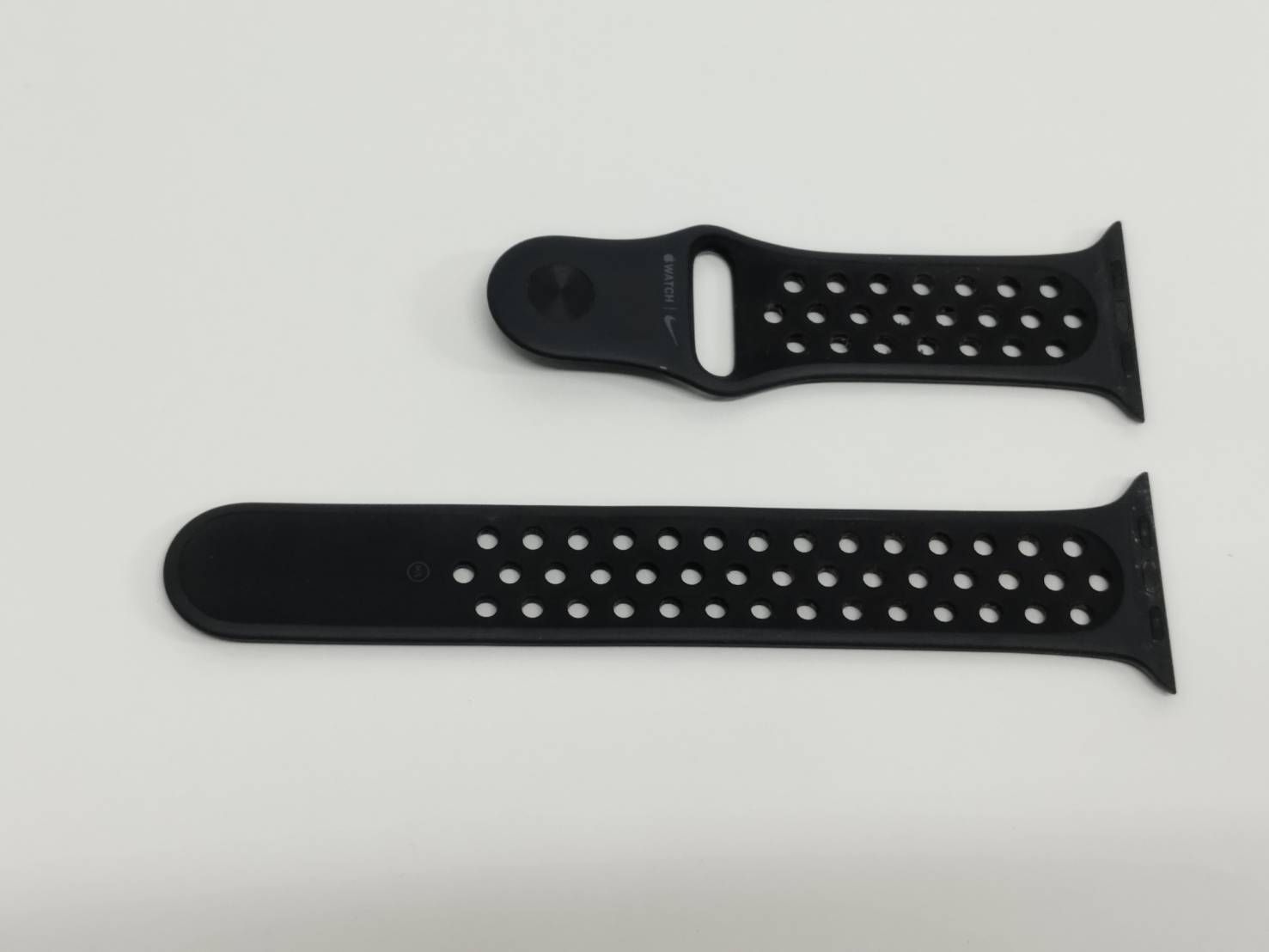 Apple Watch Series 5 GPS 44 mm A 2093 スペースグレー MWT 52 J