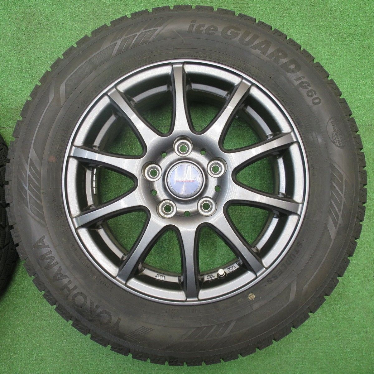 バリ溝 23年 キレイ 9 5分以上 スタッドレス 195 65 R 15 ヨコハマ アイスガード iG 60 VELVA CHARGE ヴェルヴァ 15インチ PCD 114 3 5 H ス