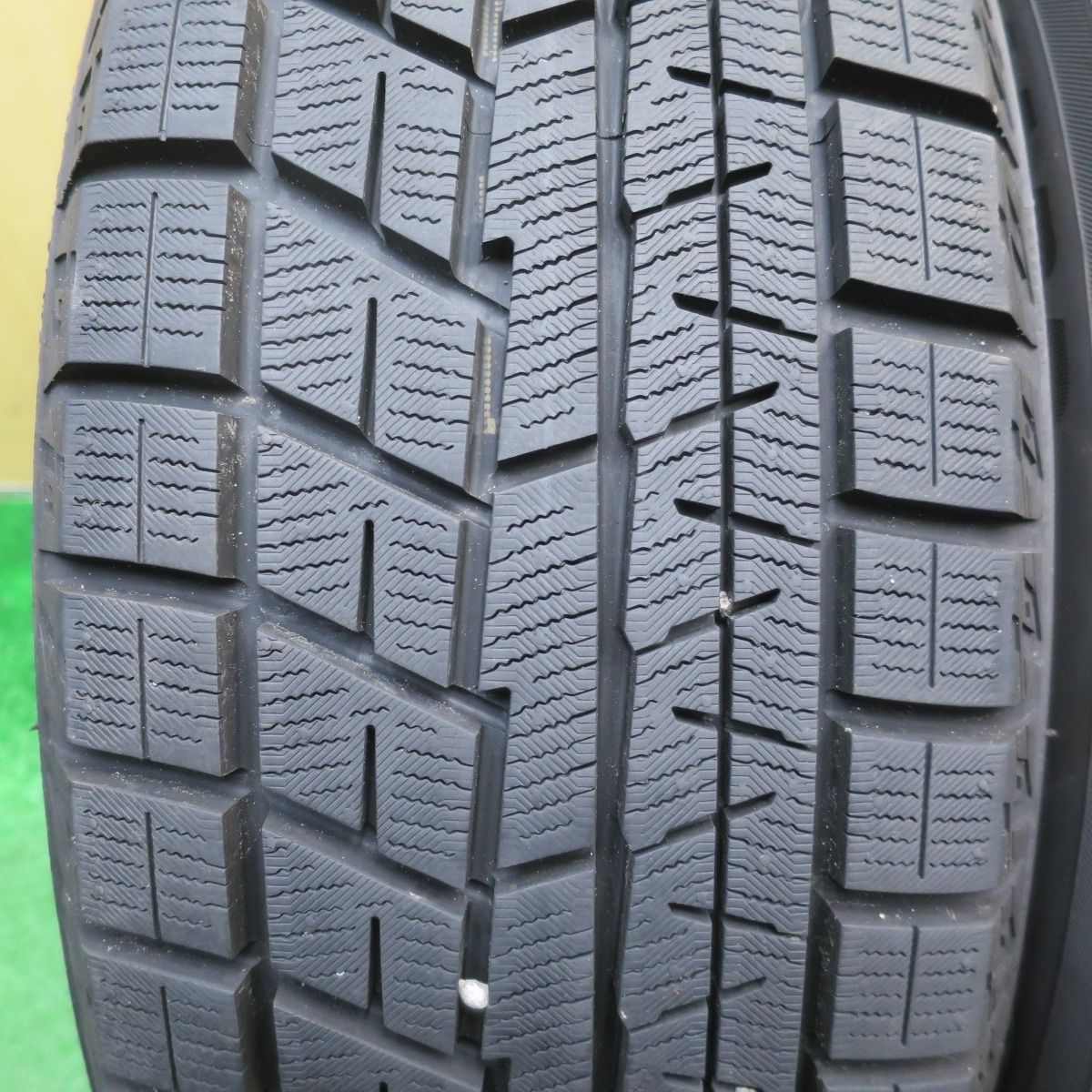  バリ溝 23年 キレイ 9 5分以上 スタッドレス 195 65 R 15 ヨコハマ アイスガード iG 60 VELVA CHARGE ヴェルヴァ 15インチ PCD 114 3 5 H ス 15インチ タイヤ ホイールセット