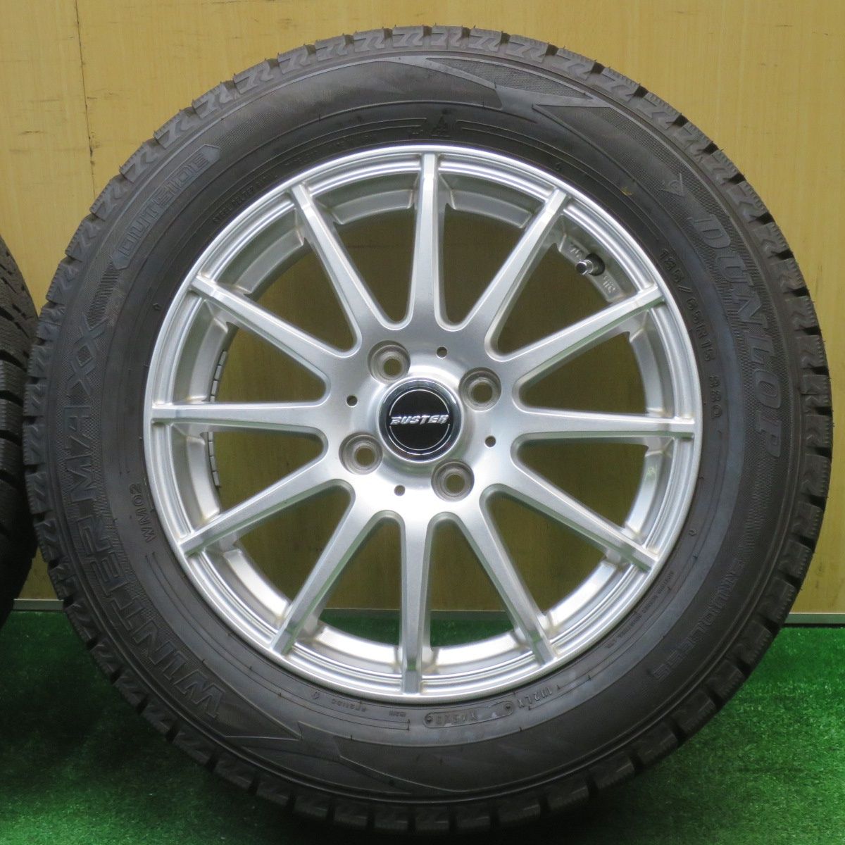  23年 キレイ スタッドレス 185 65 R 15 ダンロップ ウインターマックス WM 02 BUSTER バスター 15インチ PCD 100 4 H ス 15インチ タイヤ ホイールセット