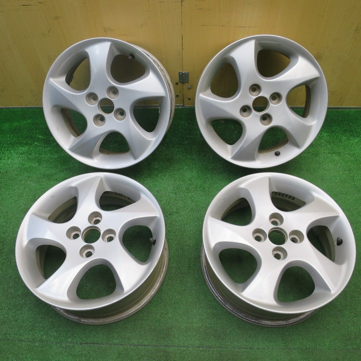 4本価格 マツダ DY デミオ ホイール 16インチ 16 6 J PCD 100 4 H ホ