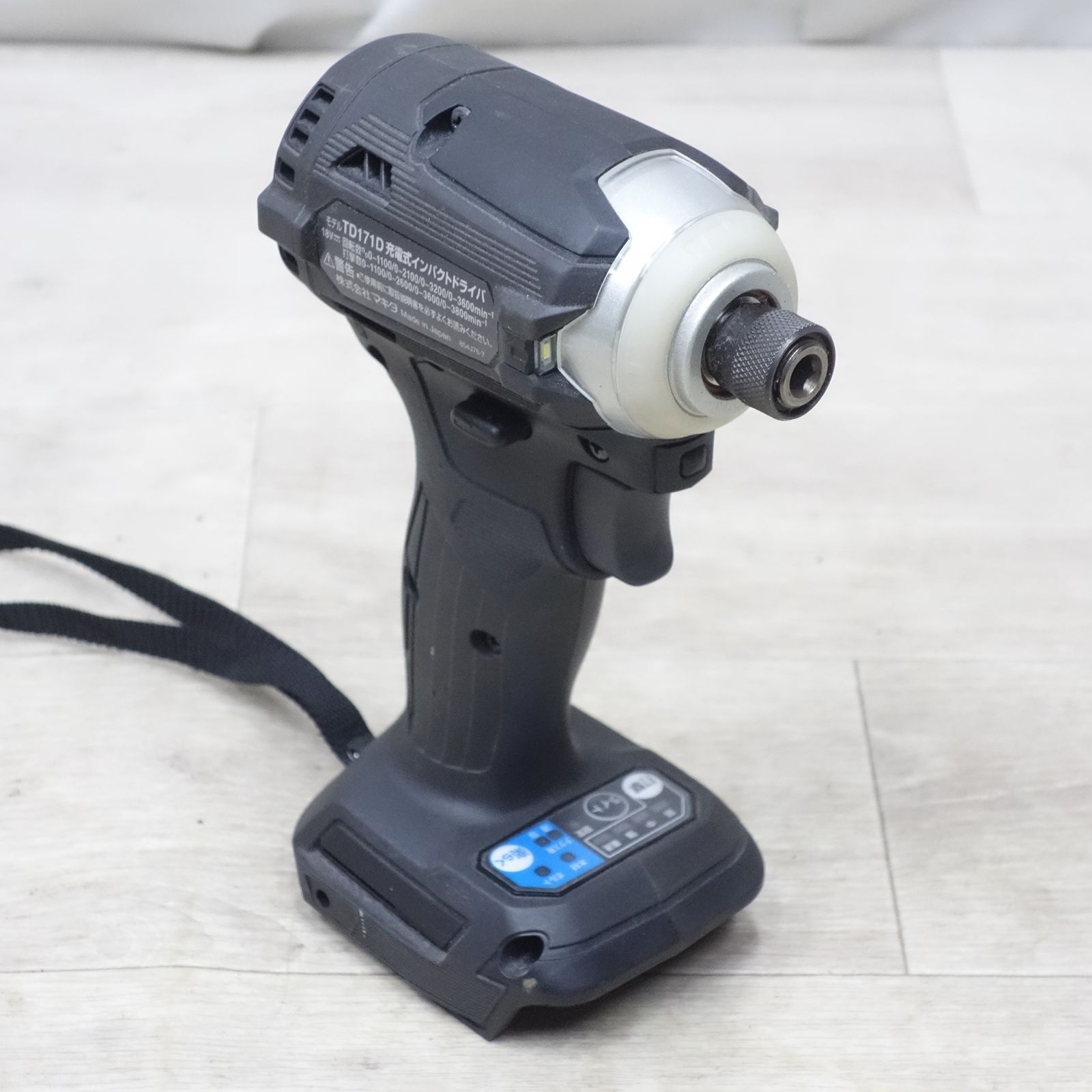 インパクトドライバ