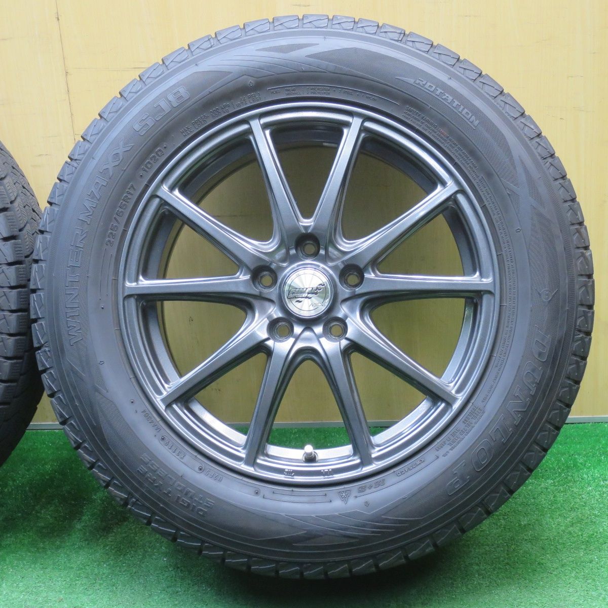 バリ溝！キレイ！9分☆スタッドレス 225/65R17 ダンロップ ウインター