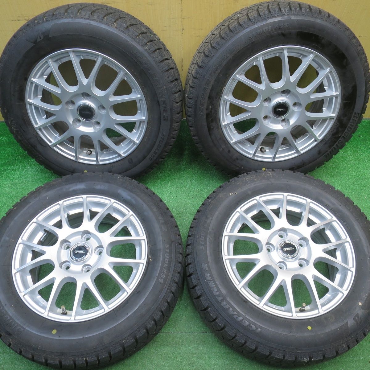 バリ溝 23年 キレイ ほぼ10分 スタッドレス 195 65 R 15 ブリヂストン アイスパートナー2 TOPRUN トップラン 15インチ PCD 114 3 5 H ス