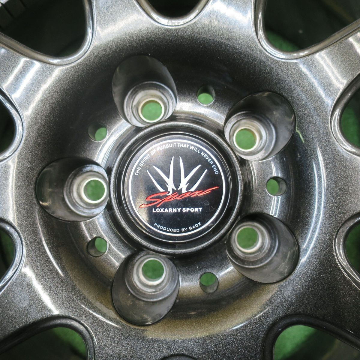 バリ溝！23年！キレイ！9.5分☆プリウス 等 LOXARNY SPORT RS-10 195