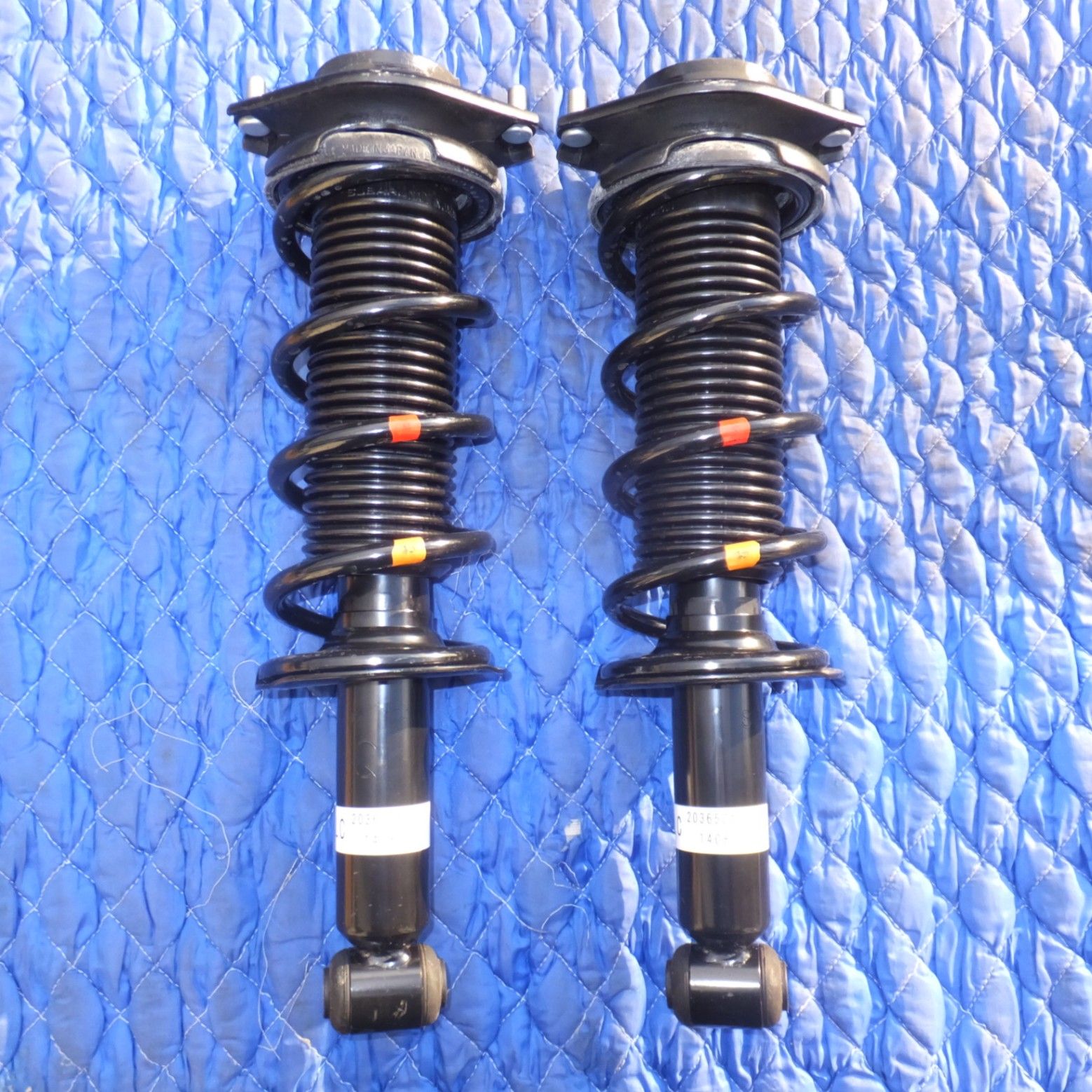 送料無料] 新車外し☆トヨタ TOYOTA 純正 86 ZN6 サスペンション