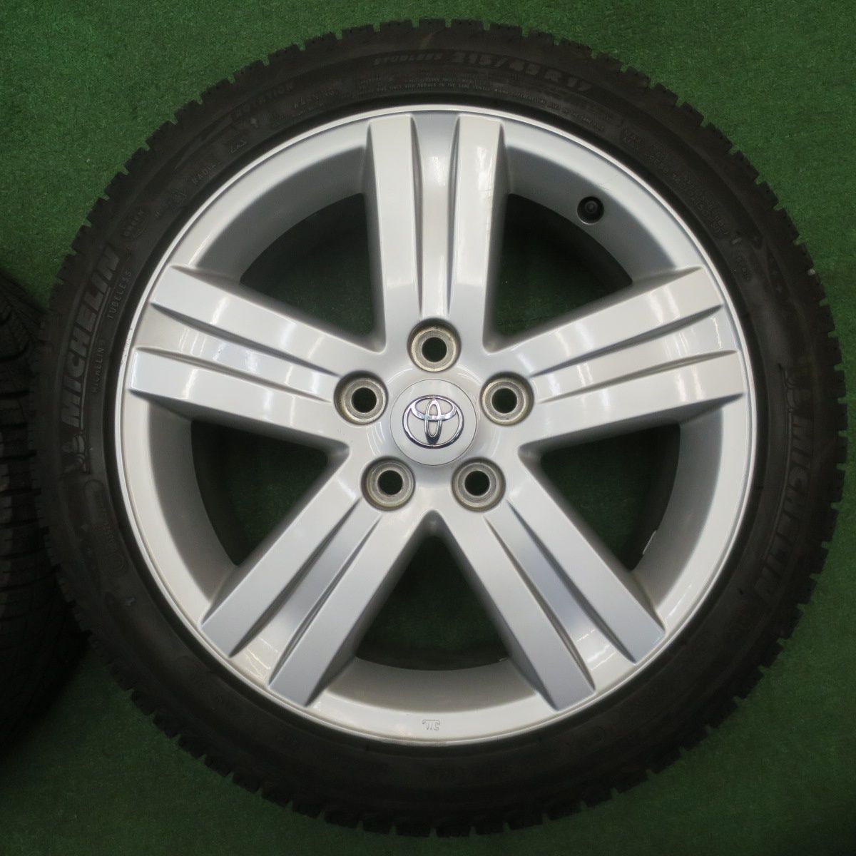 バリ溝 9分 トヨタ ブレイド 215 45 R 17 スタッドレス ミシュラン X ICE XI 3 17インチ PCD 114 5 H ス