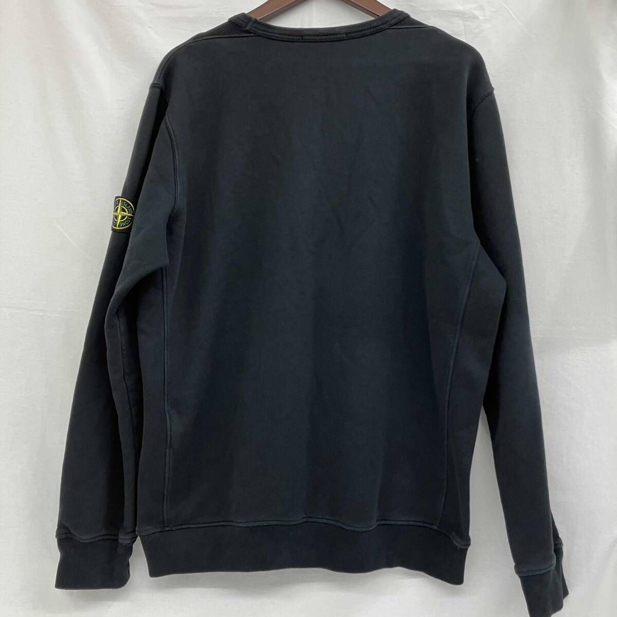 STONE ISLAND ストーンアイランド ブラック スウェット