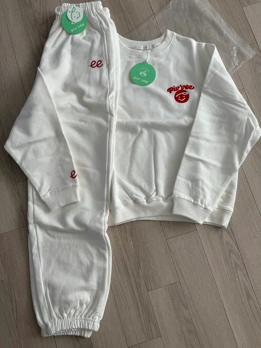 ピヴ piv vee ゴルフ 上下セット M