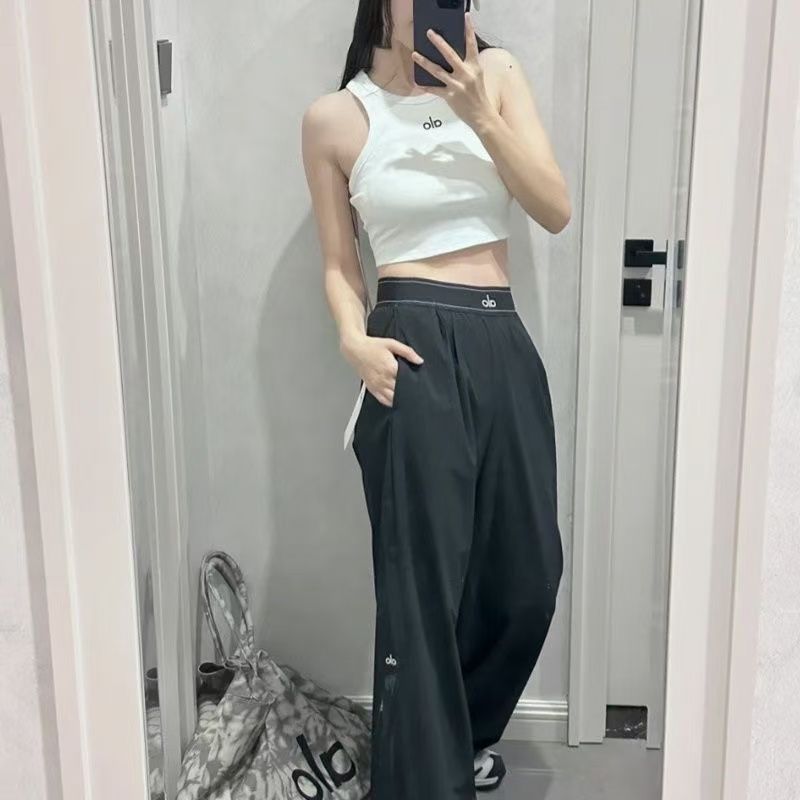 新品 Alo Yoga パンツ ボトム トラウザ- アロ-ヨガ プラック - メルカリ