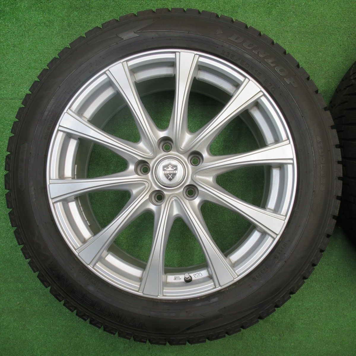  超バリ溝 23年 キレイ 9 5分以上 スタッドレス 235 50 R 18 ダンロップ ウインターマックス WM 02 ESTROSA エステローザ 18インチ PCD 114 3 5 H ス 18インチ タイヤ ホイールセット