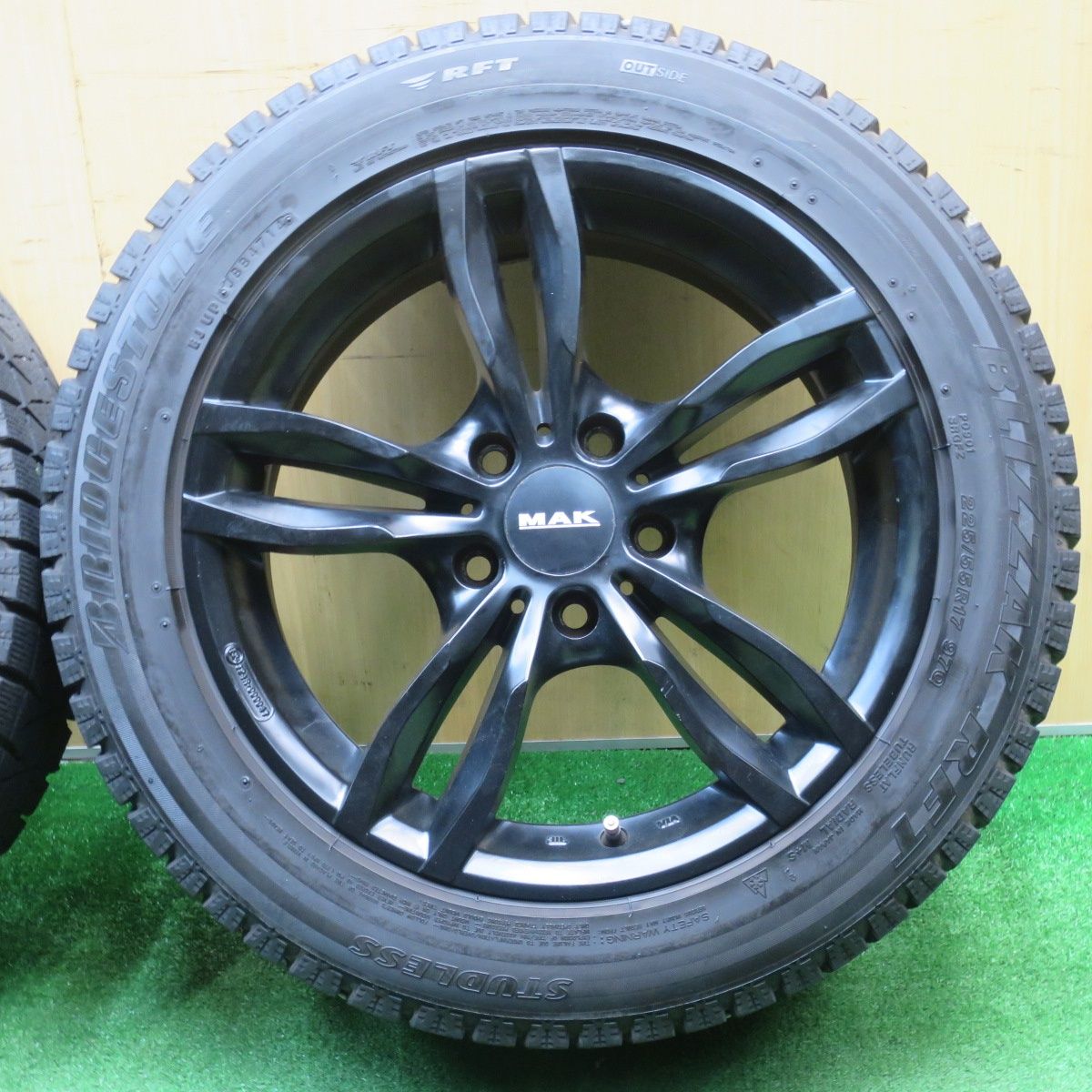 4本価格☆BMW 等 MAK LUFT 225/55R17 スタッドレス ブリヂストン