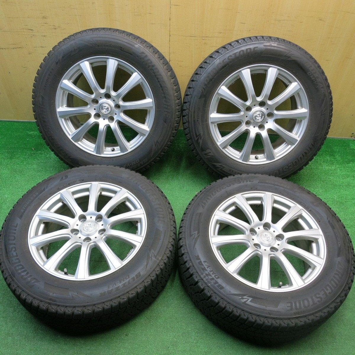 バリ溝！8.5分☆スタッドレス 225/65R17 ブリヂストン ブリザック DM