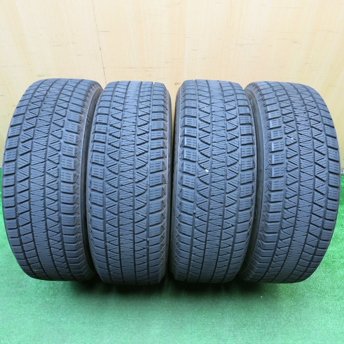 バリ溝！8.5分☆スタッドレス 225/65R17 ブリヂストン ブリザック DM