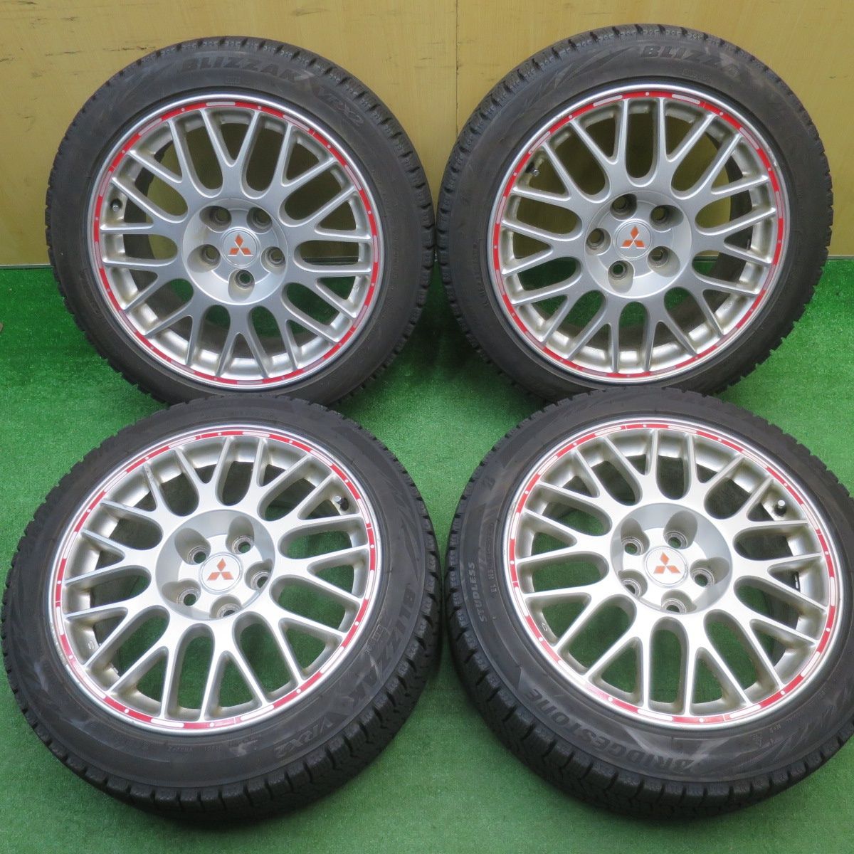 バリ溝 9 5分 三菱 ランエボ7 GT A 225 45 R 17 スタッドレス ブリヂストン ブリザック VRX 2 17インチ PCD 114 3 5 H ス