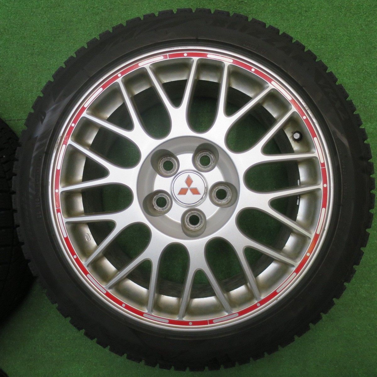 バリ溝 9 5分 三菱 ランエボ7 GT A 225 45 R 17 スタッドレス ブリヂストン ブリザック VRX 2 17インチ PCD 114 3 5 H ス