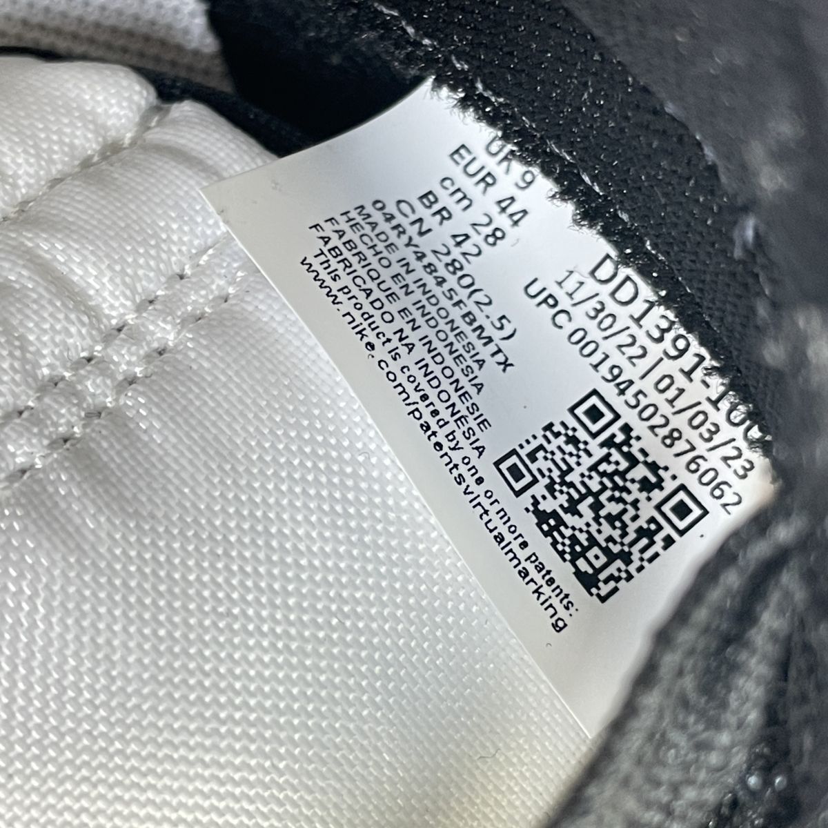  NIKE ナイキ DUNK LOW RETRO ダンク ロー レトロ DD 1391 100 US 10 28 cm 箱有 スニーカー 靴