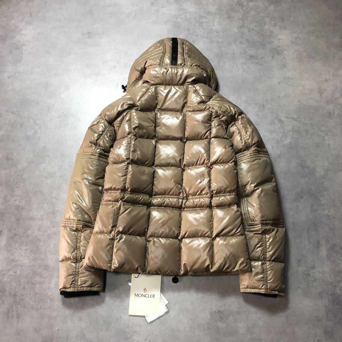 WQ970○MONCLER：ダウンジャケット 45539/50/68950 ○00○ ベージュ